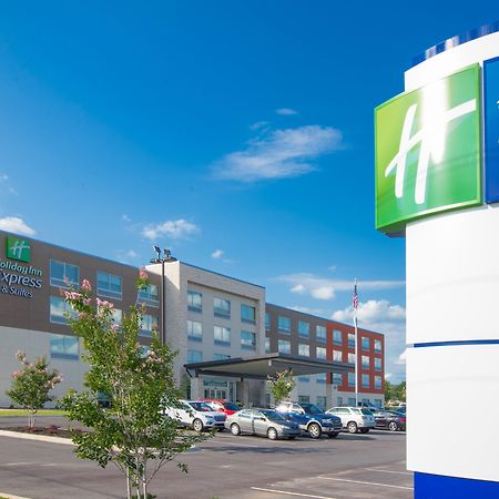 Holiday Inn Express & Suites Greenwood Mall By Ihg Exterior foto