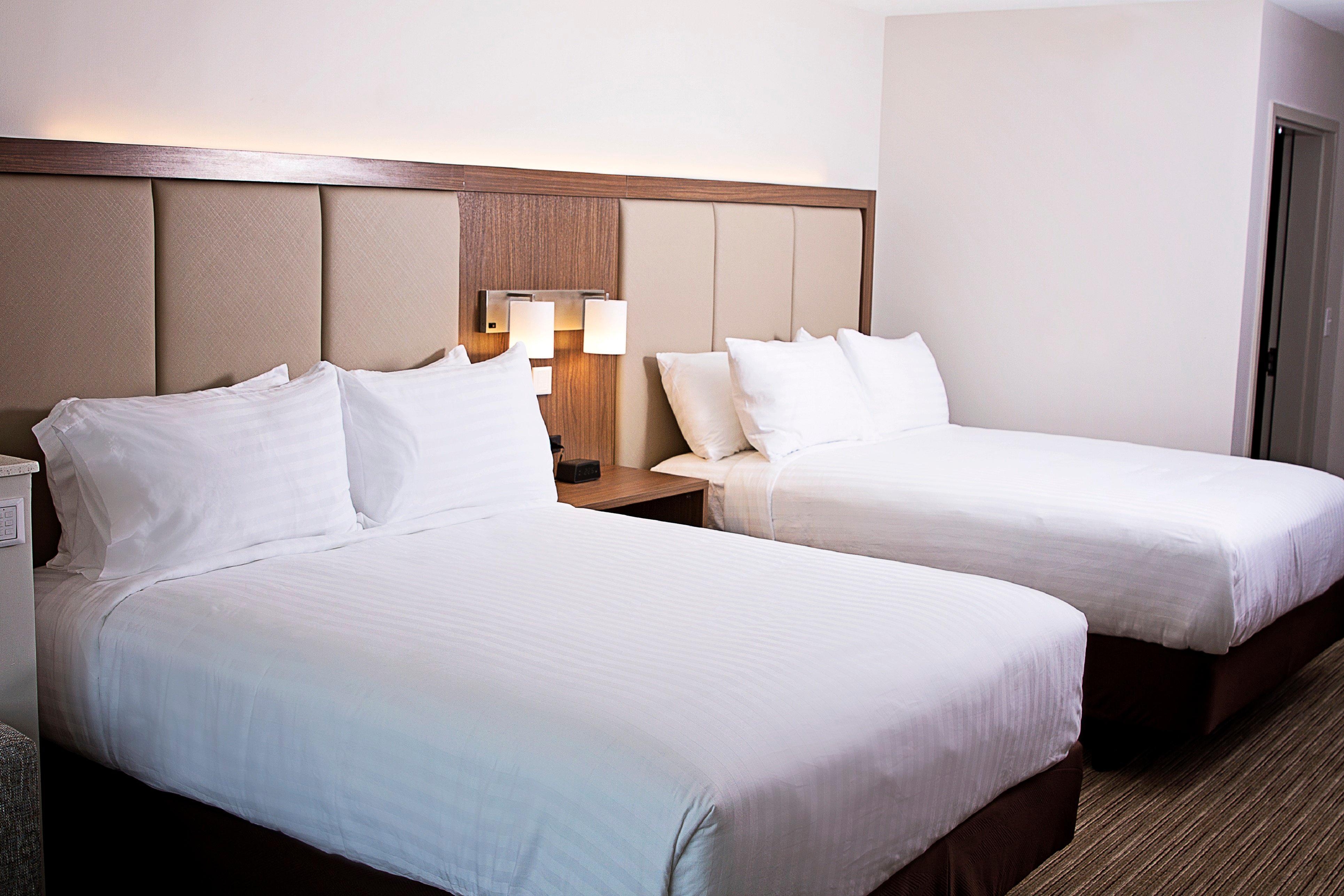 Holiday Inn Express & Suites Greenwood Mall By Ihg Exterior foto